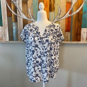 Short sleeved Banana Republic top